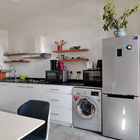 Appartement Le P'tit Bohneur à Trou-aux-Biches Extérieur photo