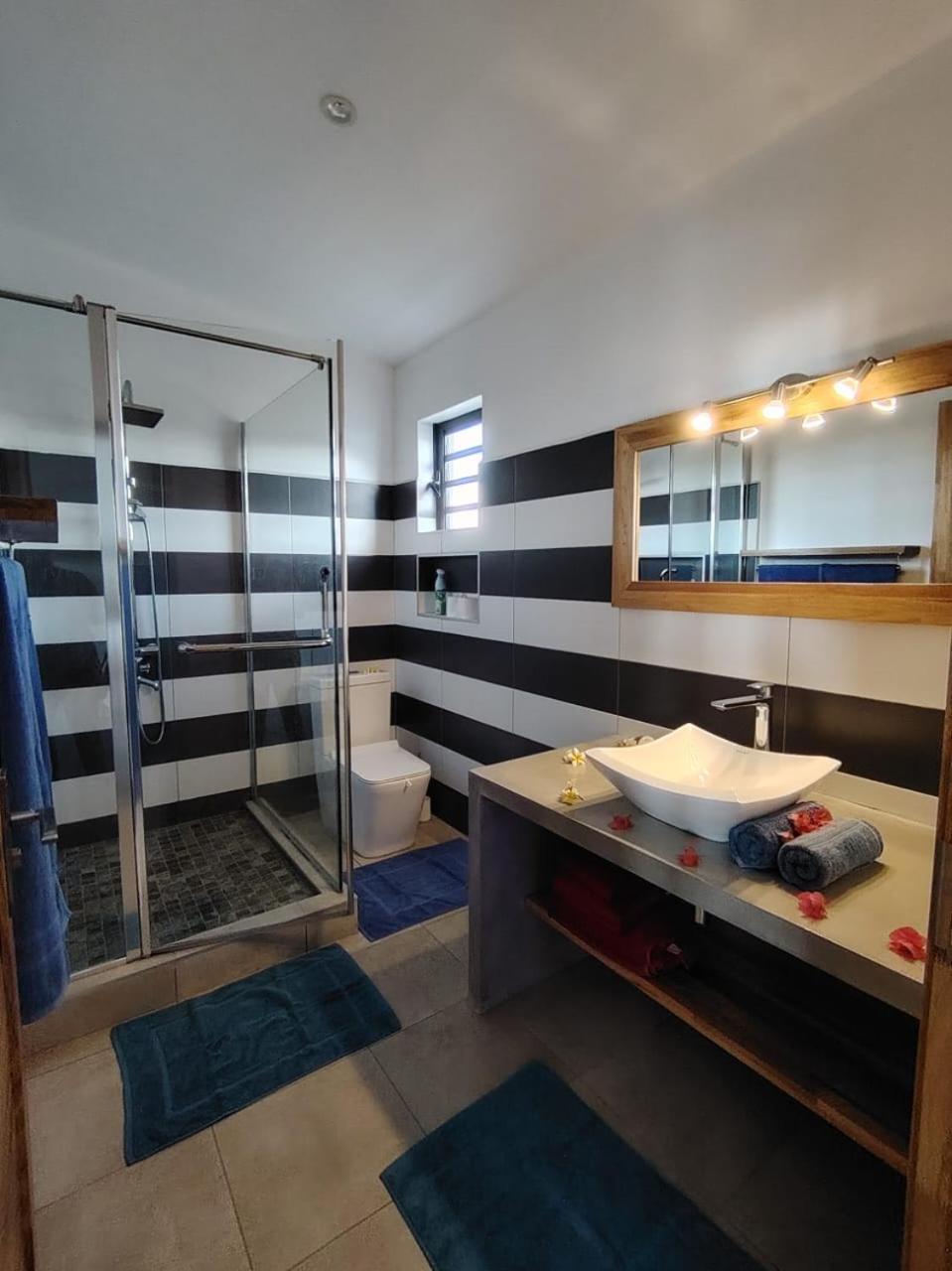 Appartement Le P'tit Bohneur à Trou-aux-Biches Extérieur photo