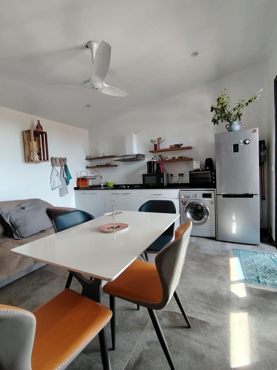 Appartement Le P'tit Bohneur à Trou-aux-Biches Extérieur photo